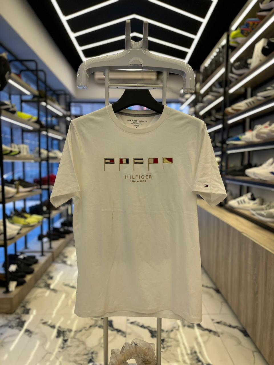 تيشرت راوند Tommy