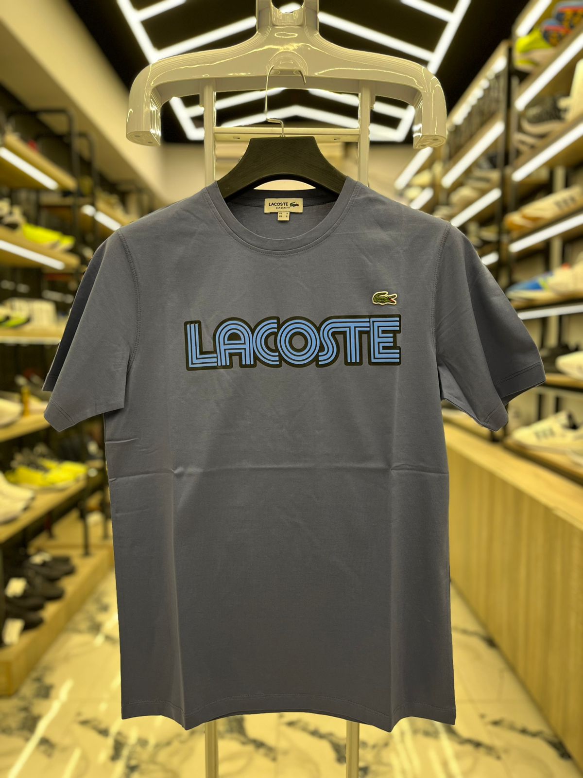 تيشرت راوند Lacoste