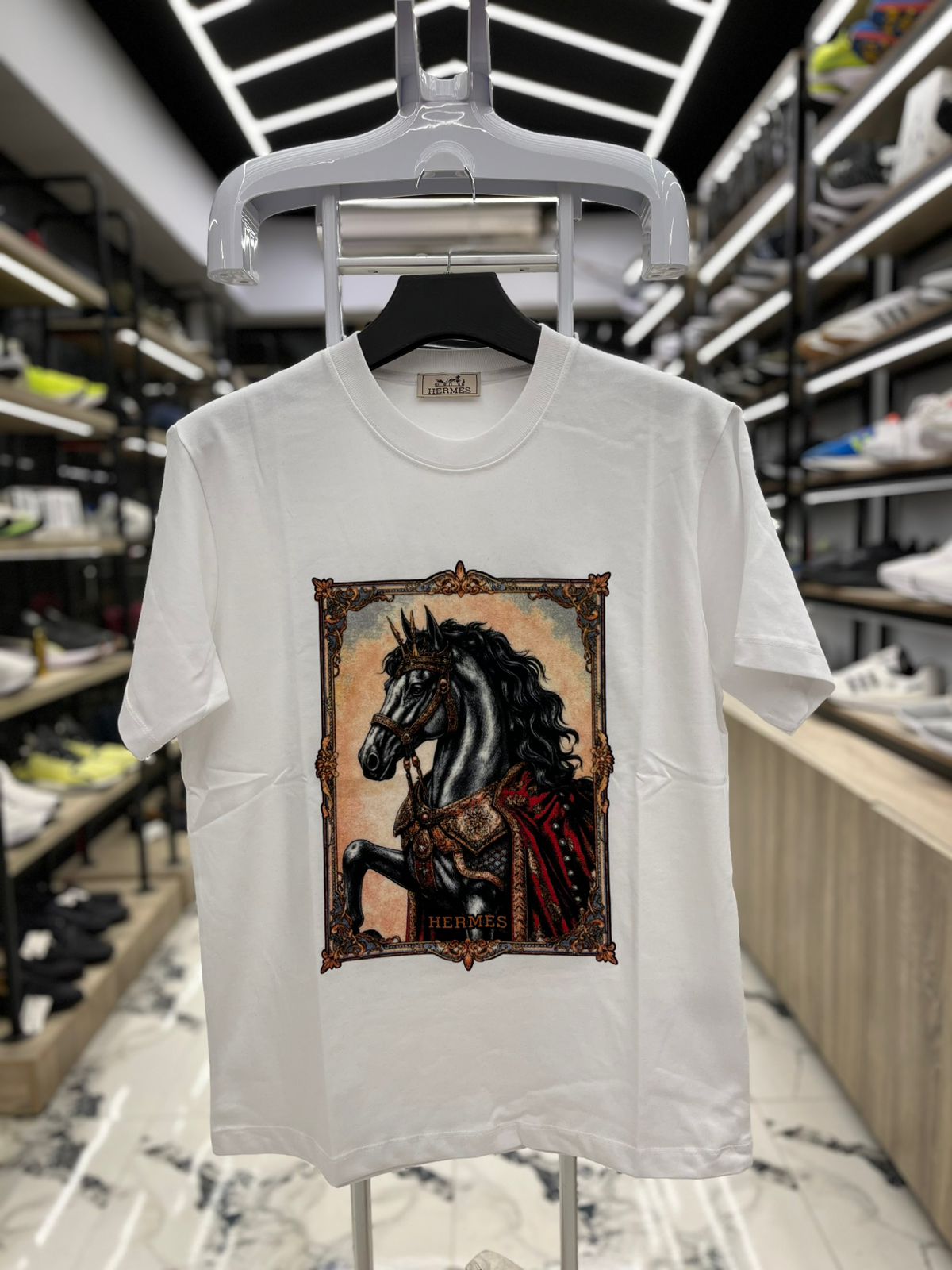 تيشرت راوند ايطالي Harmes