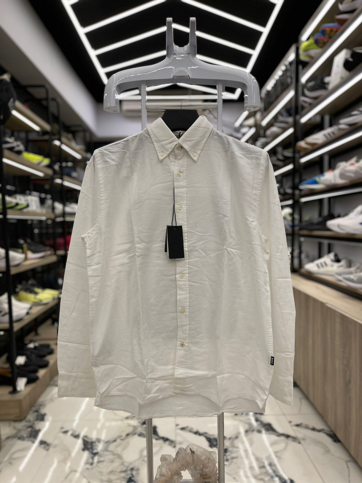 قميص BOSS كتان لوجو كلمه