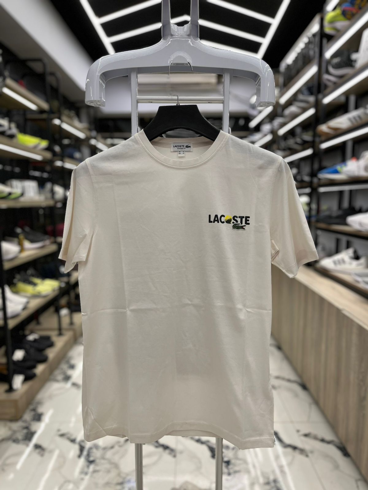 تيشرت راوند Lacoste