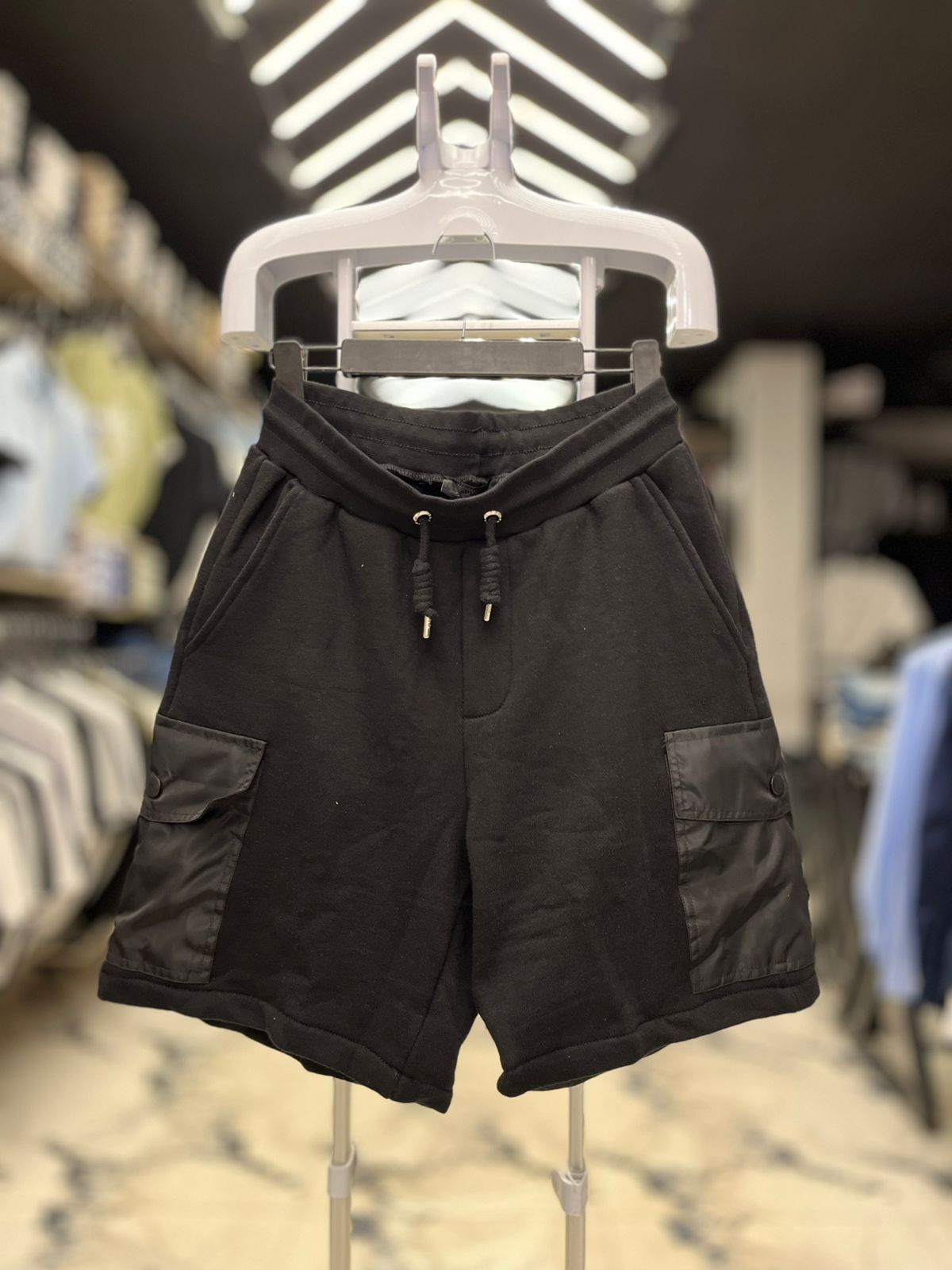 شورت ميلتون ايطالي PRADA