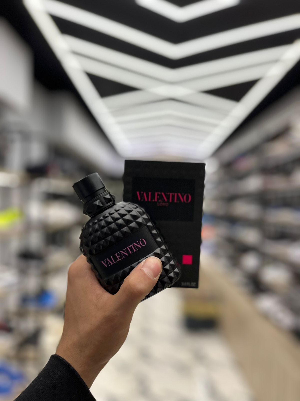 برفان VALENTINO