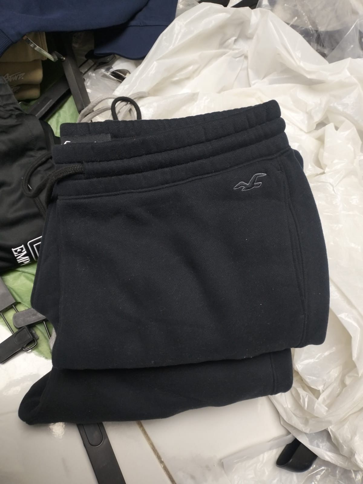 بنطلون ميلتون HOLLISTER