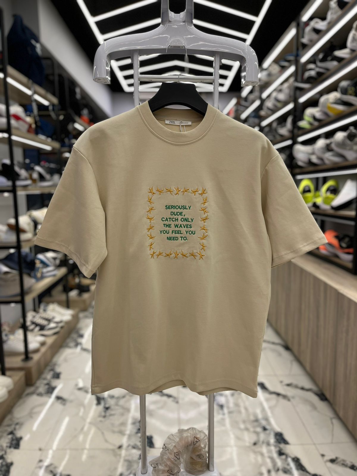 تيشرت راوند ZARA