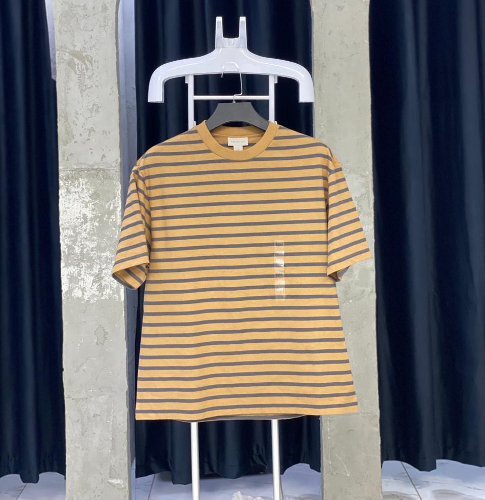 تيشرت راوند ck