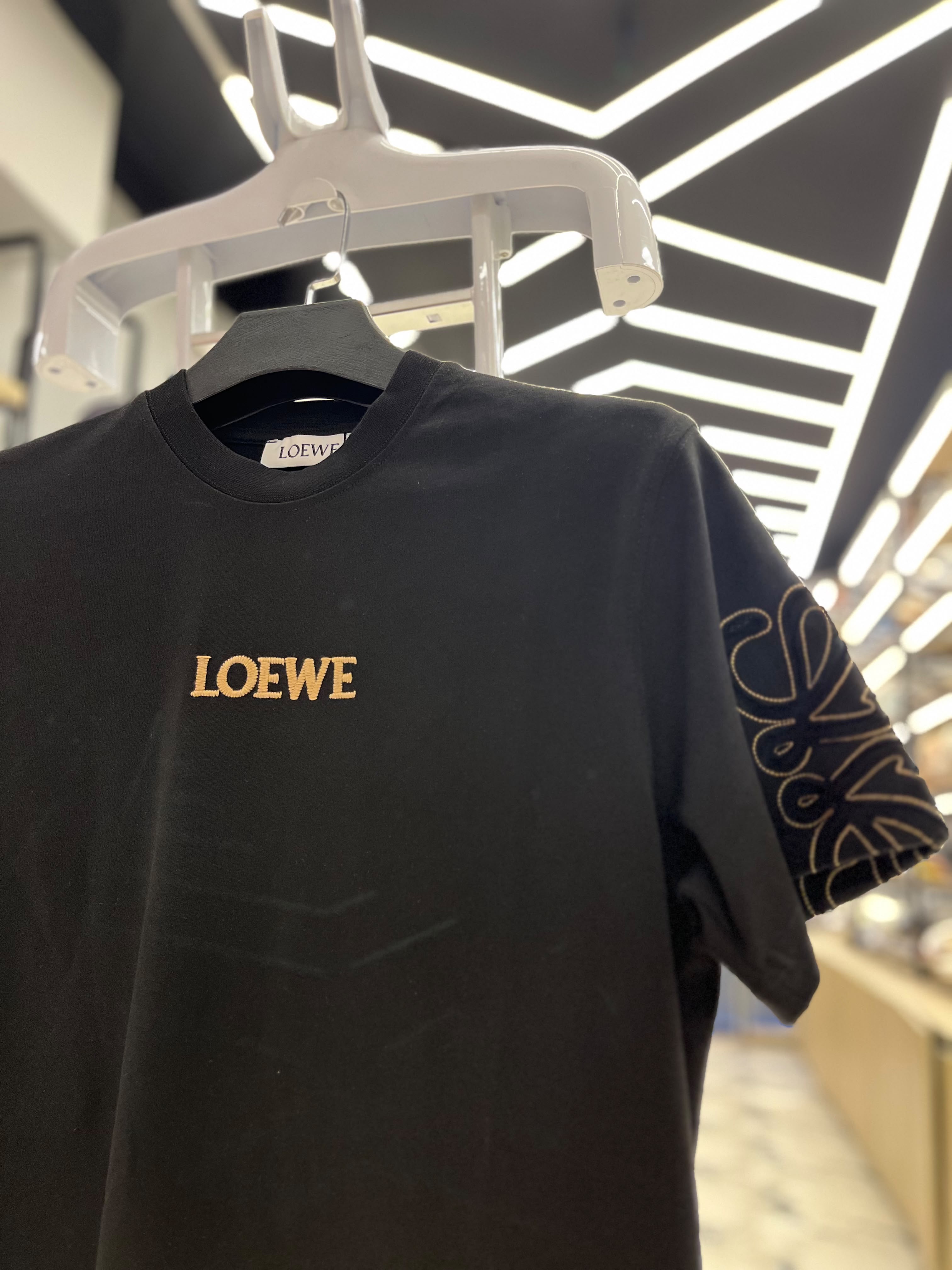 تيشرت راوند ايطالي LOEWE