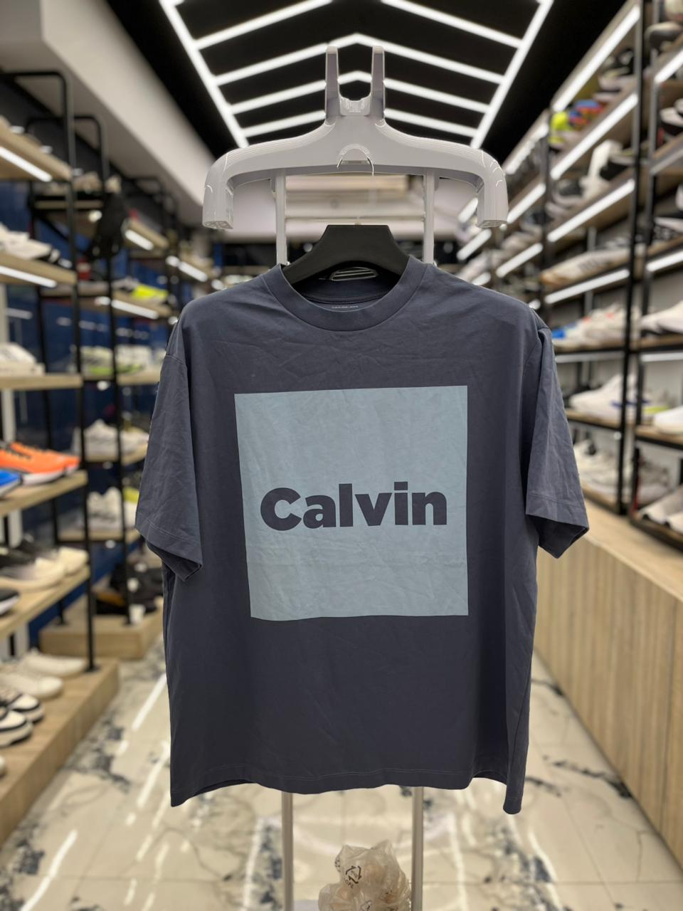 تيشرت راوند ck