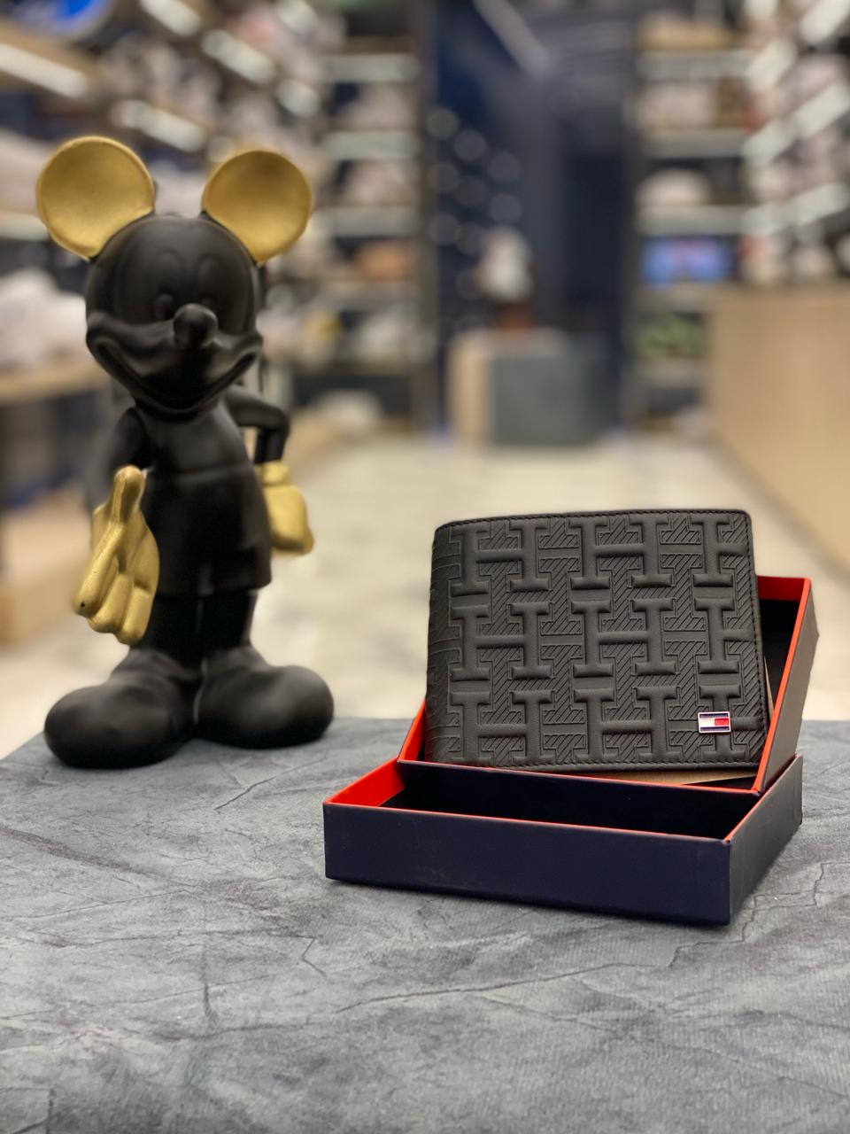 محفظه Tommy