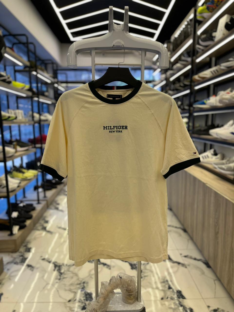 تيشرت راوند Tommy