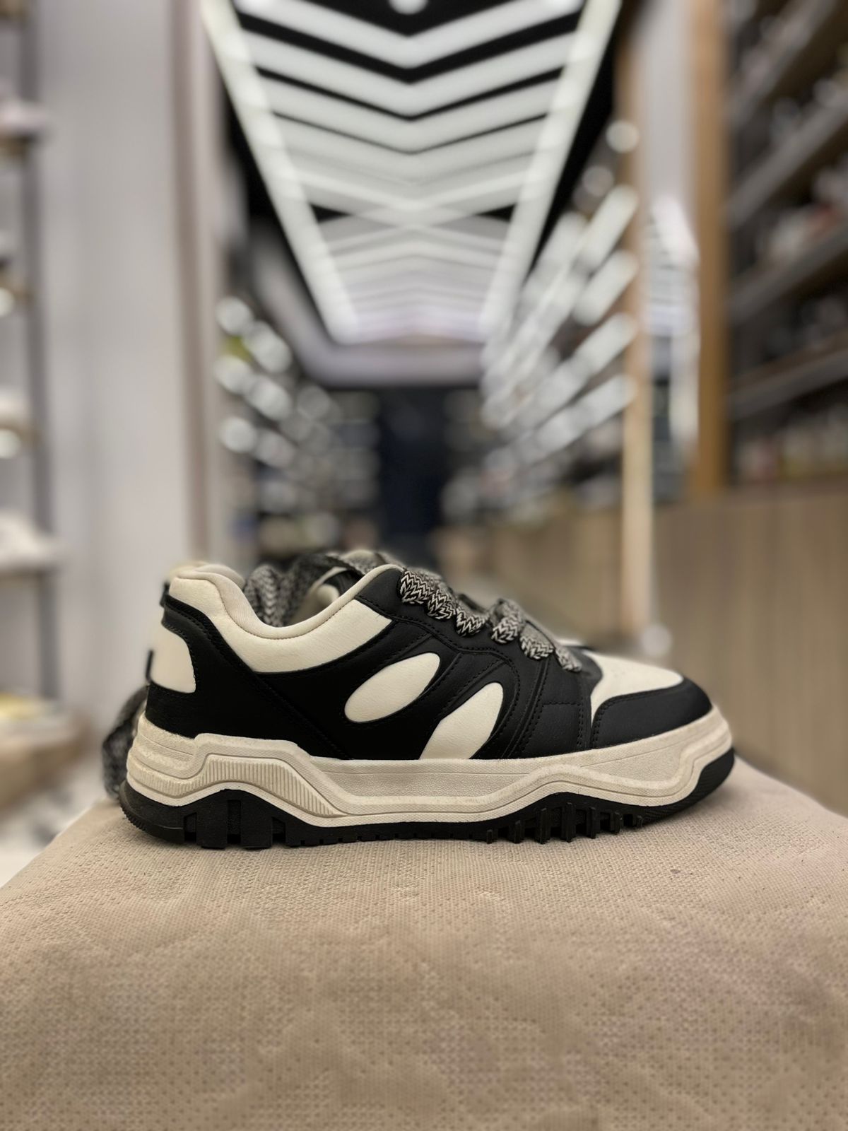 شوز BERSHKA original