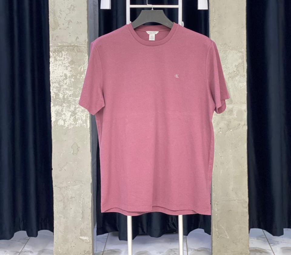 تيشرت راوند ck