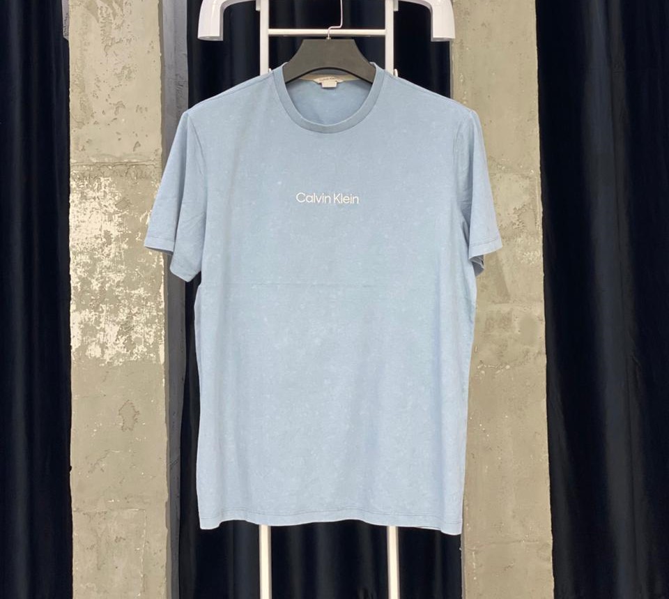 تيشرت راوند ck