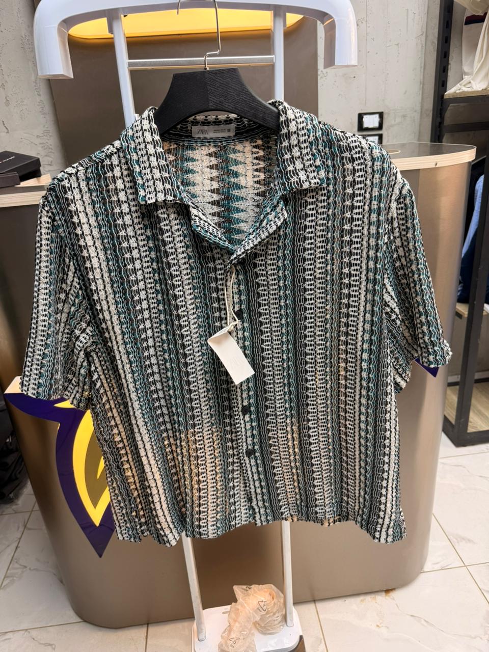 قميص نص كم ZARA