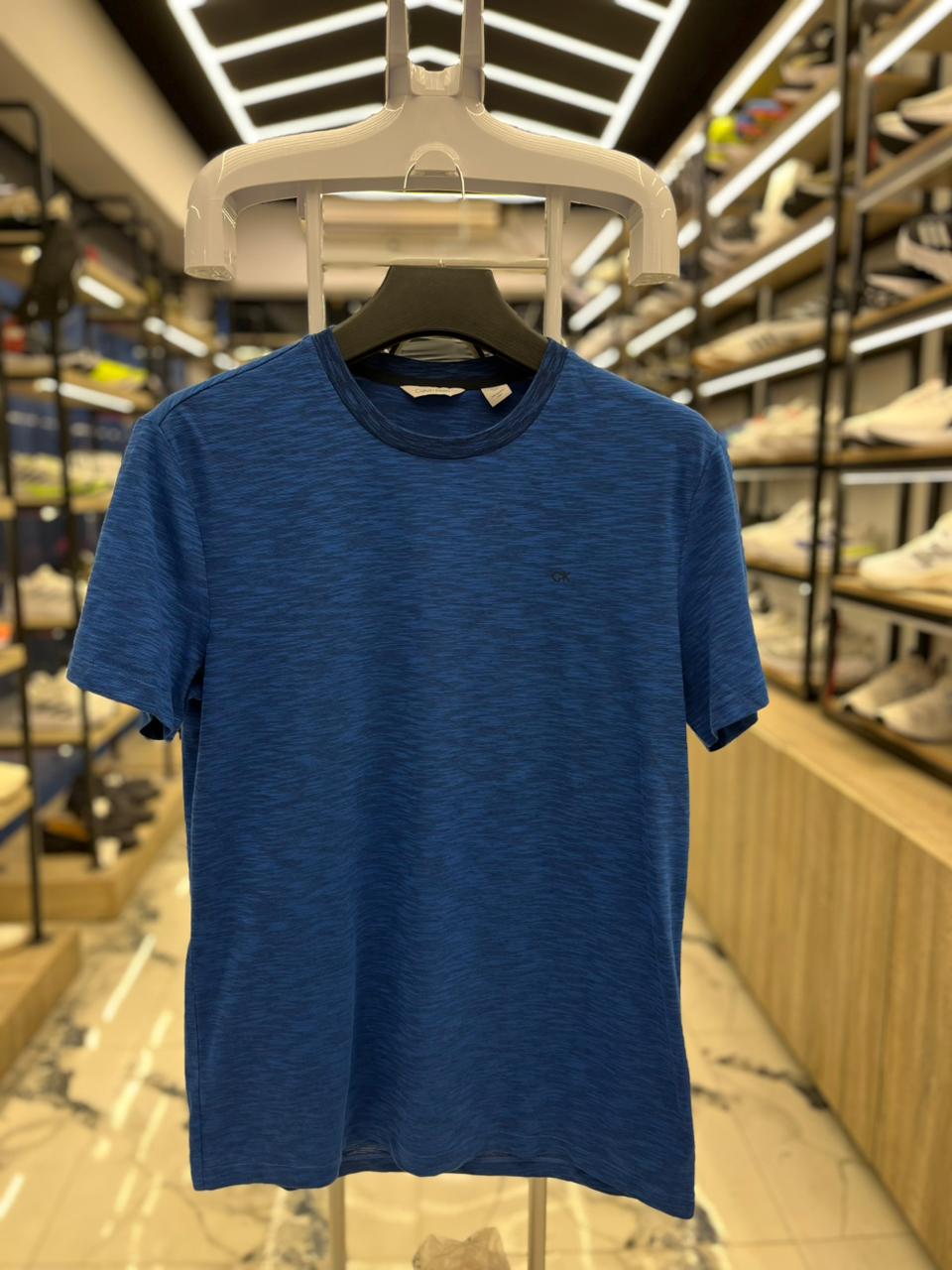 تيشرت راوند ck