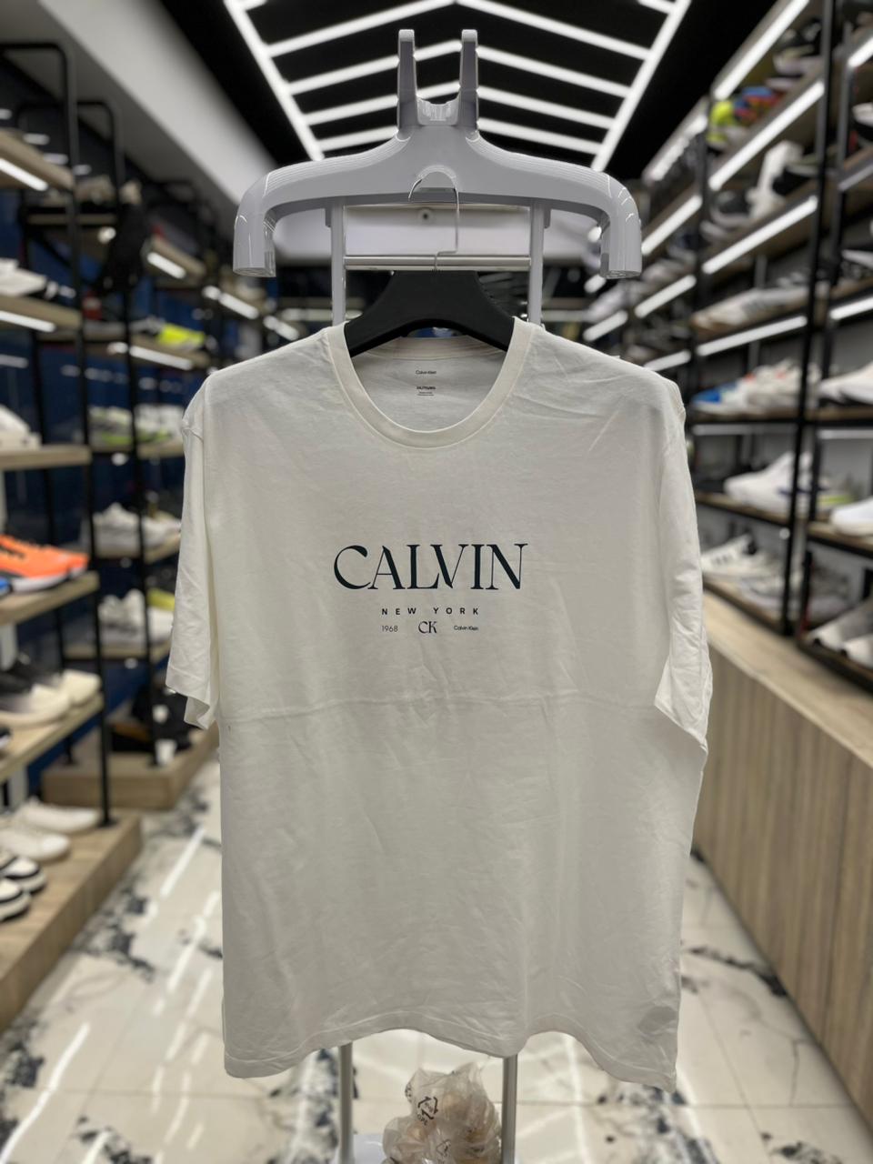 تيشرت راوند ck