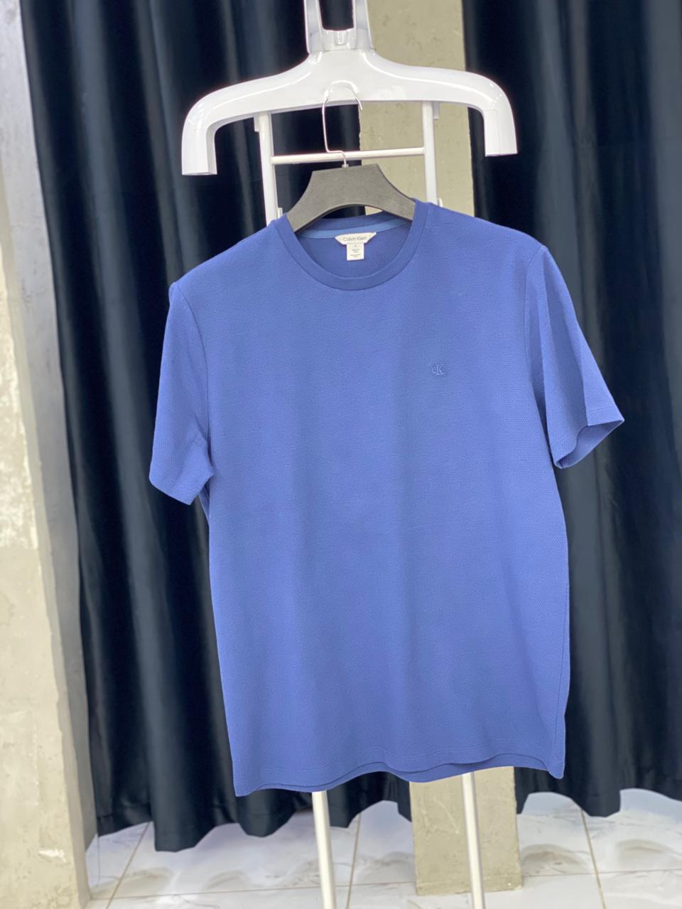 تيشرت راوند ck