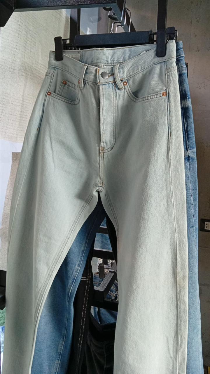 بنطلون جينز ZARA