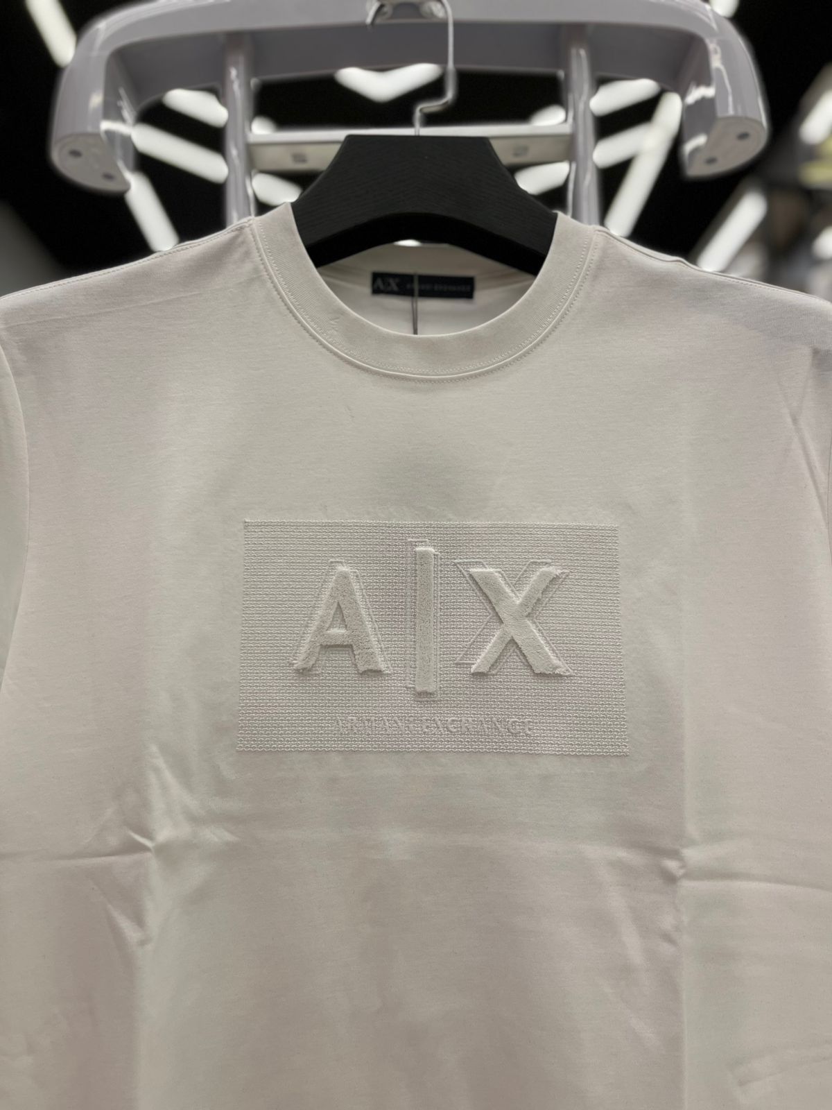 تيشرت راوند Armani