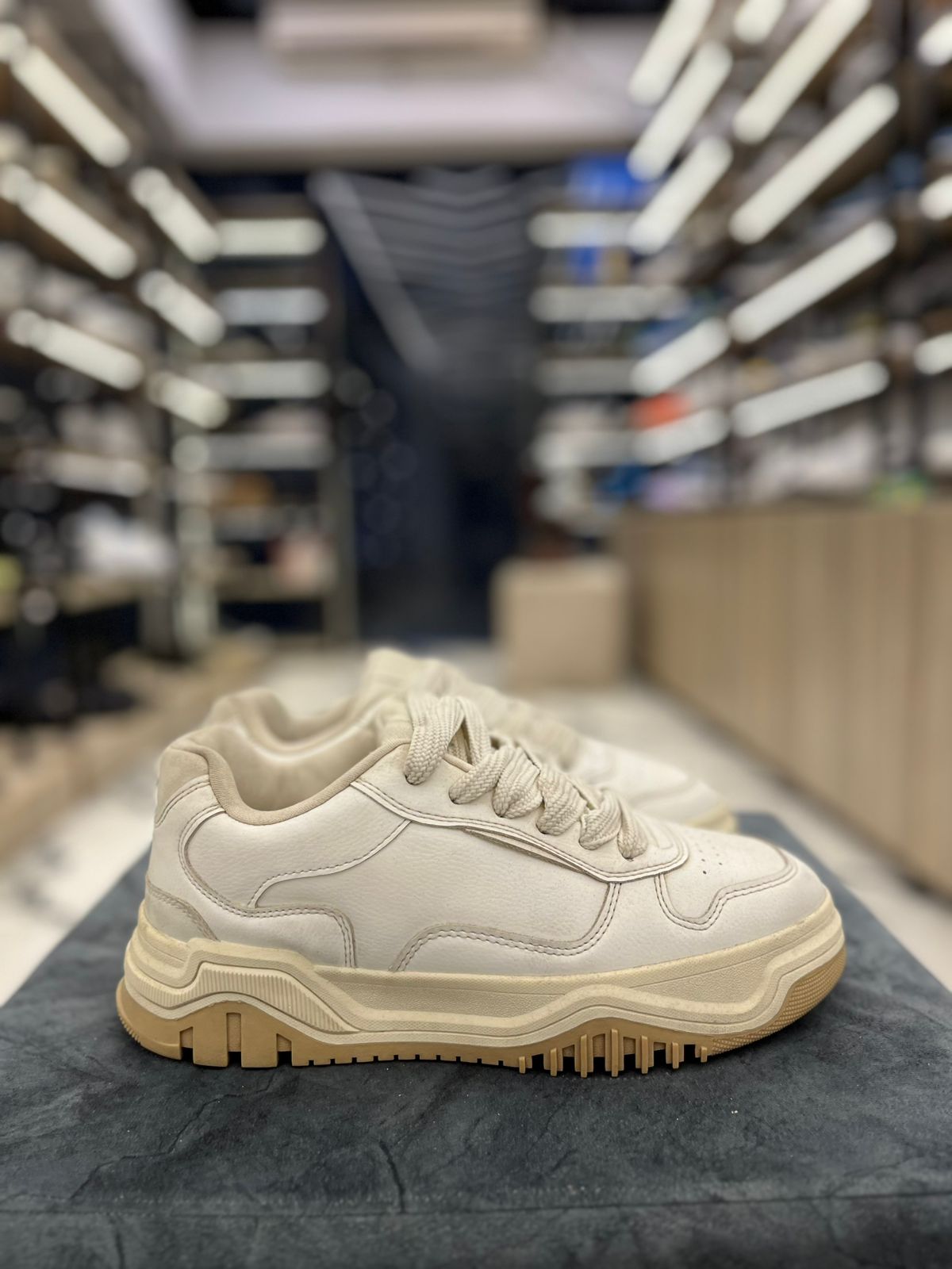 شوز BERSHKA original