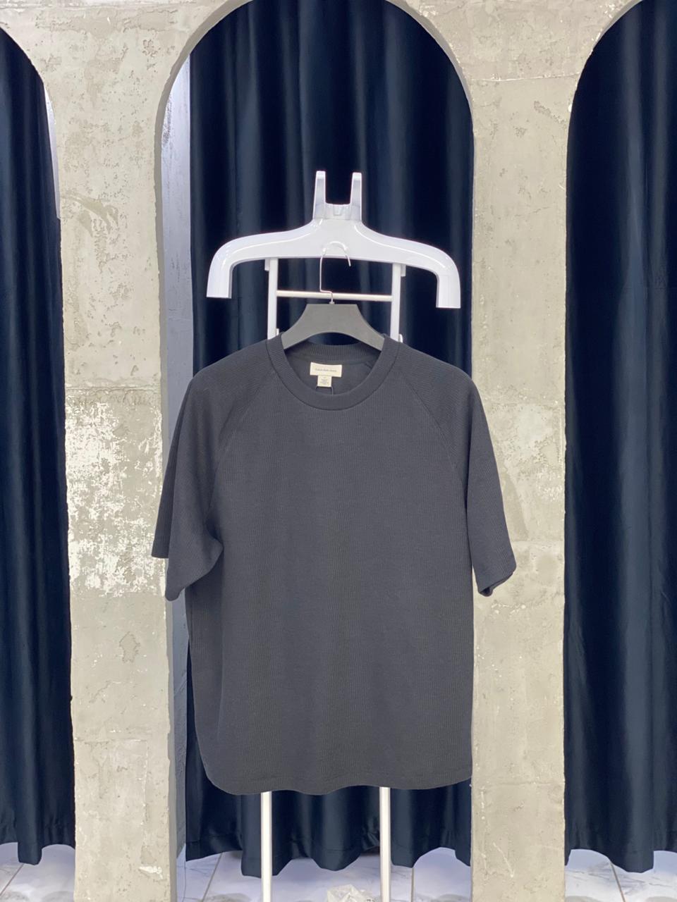 تيشرت راوند ck