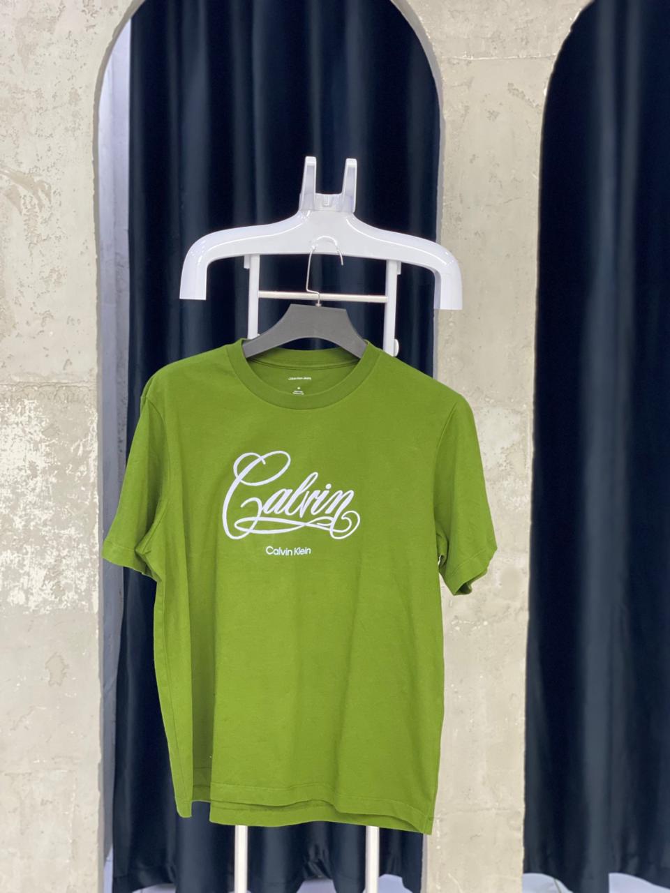 تيشرت راوند ck