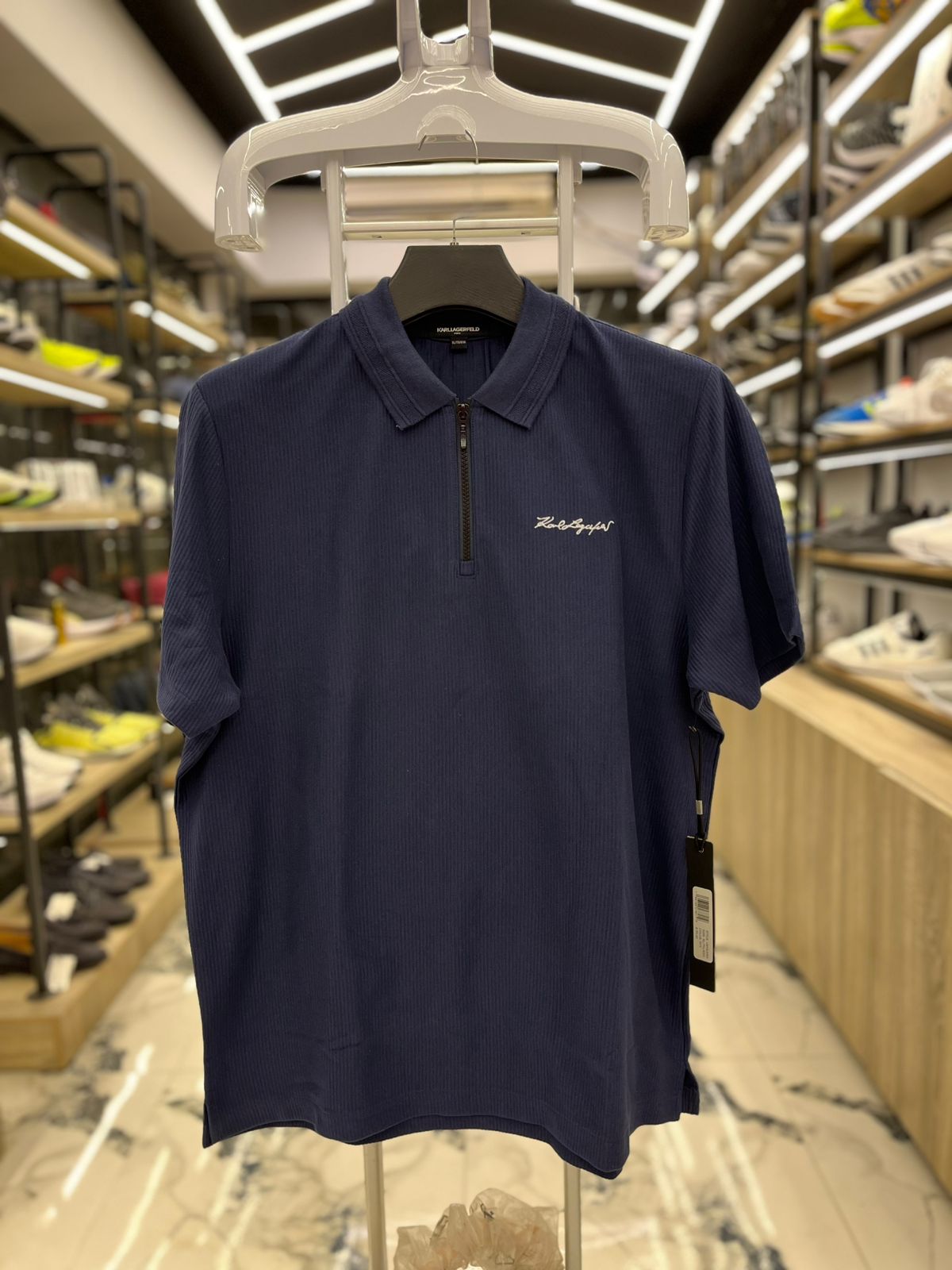 تشيرت بولوا KARL